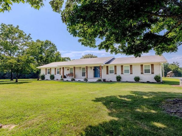 1106 S Chancery St , McMinnville, TN 37110