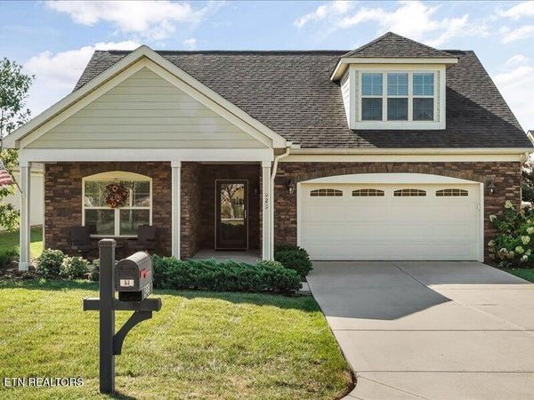 923 Pryse Farm Blvd , Knoxville, TN 37934
