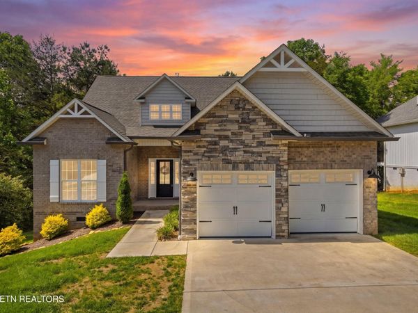 208 Mialaquo Circle , Loudon, TN 37774