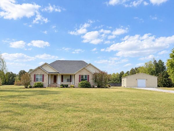 115 TWELVE OAKS DR, Adamsville, TN 38310