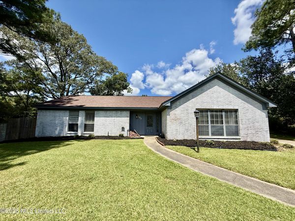 107 Diane Place, Clinton, MS 39056