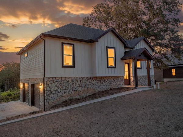 31 Sentry Oaks , Chickamauga 30707