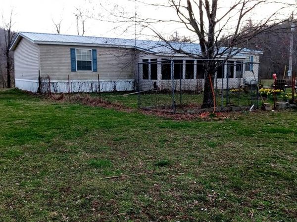 281 County Road 9953 , Green Forest, AR 72638