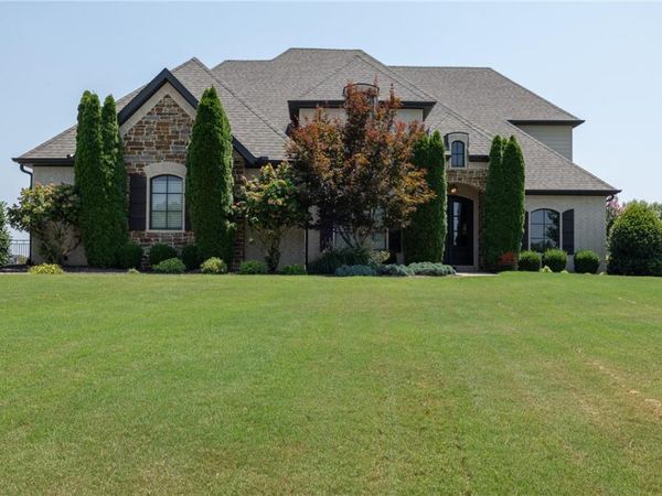 3879 W Norwood Place , Fayetteville, AR 72704