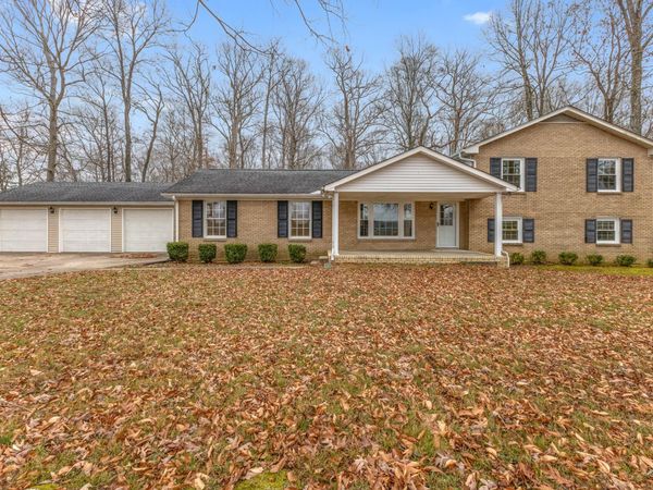 698 Houston Fielder Rd , Clarksville, TN 37043