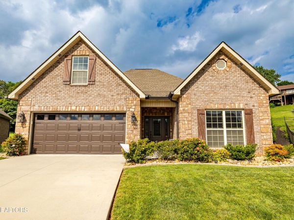 2326 Torrey Pines Drive , Maryville, TN 37801