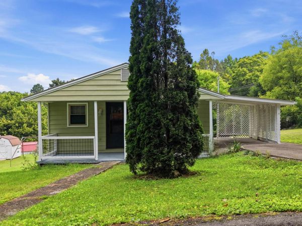 423 Hillside Lane , Athens, TN 37303