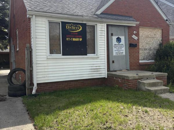 18968 Blackmoor Street, Detroit, MI 48234