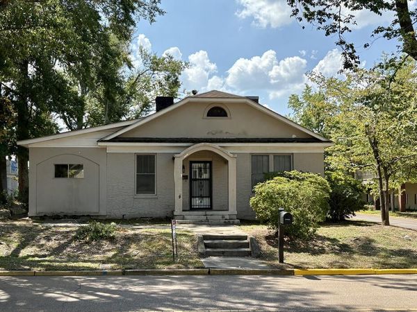 1304 Jefferson Avenue, Oxford, MS 38655