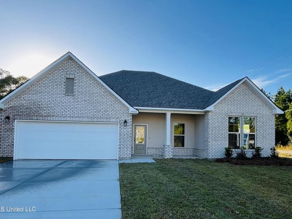 14400 Swan Ridge Circle, Gulfport, MS 39503