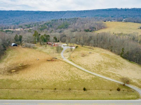 37803 US 127 , Pikeville, TN 37367