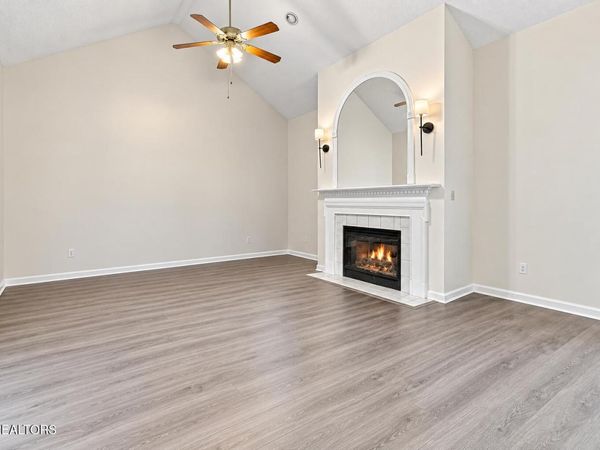 6504 Hickory Valley Way, Knoxville, TN 37918